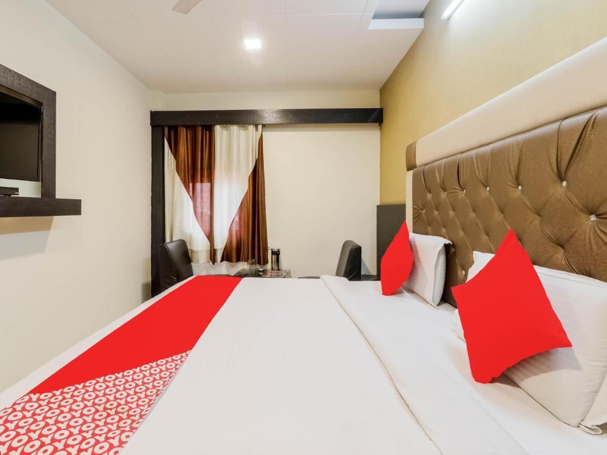 Oyo 79765 Hotel Samrat Лакхнау Екстер'єр фото