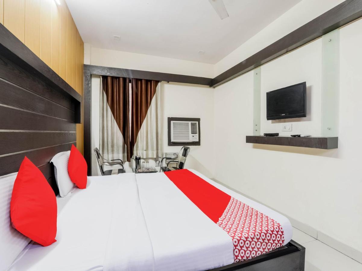 Oyo 79765 Hotel Samrat Лакхнау Екстер'єр фото